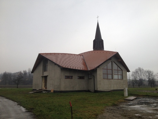 Pohled na kapli od řadovek